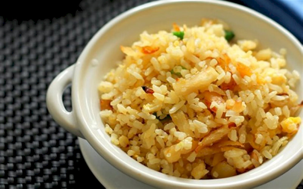 Cơm gà cá mặn Long Khánh